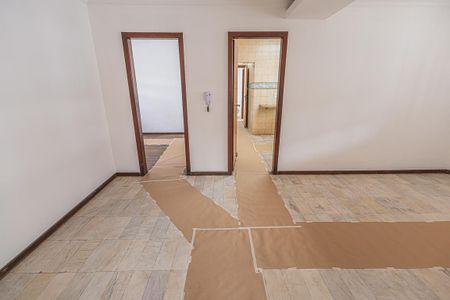 Casa à venda com 300m², 6 quartos e 4 vagas Casa à venda com 300m², 6 quartos e 4 vagasSala de Jantar