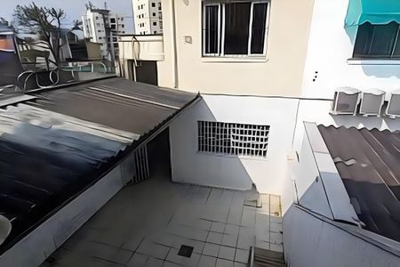 Casa à venda com 155m², 5 quartos e 2 vagas