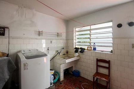 Casa à venda com 220m², 3 quartos e 4 vagas
