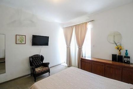Casa à venda com 220m², 3 quartos e 4 vagas