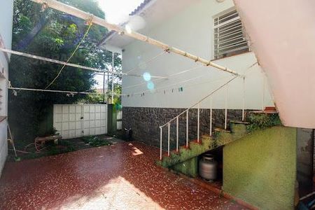 Casa à venda com 220m², 3 quartos e 4 vagas