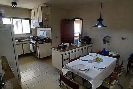 Apartamento à venda com 214m², 4 quartos e 3 vagas