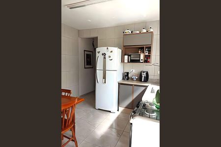 Casa à venda com 167m², 2 quartos e 3 vagas