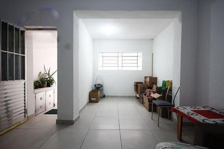 Casa à venda com 82m², 2 quartos e 1 vaga