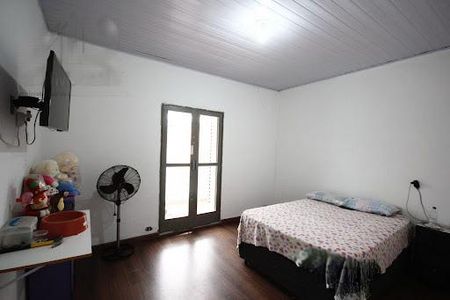 Casa à venda com 82m², 2 quartos e 1 vaga