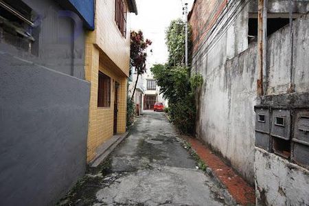 Casa à venda com 82m², 2 quartos e 1 vaga