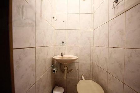 Casa à venda com 82m², 2 quartos e 1 vaga