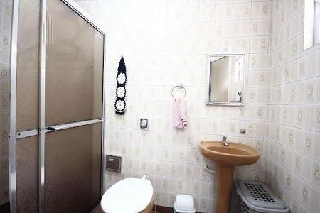 Casa à venda com 82m², 2 quartos e 1 vaga