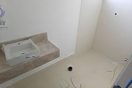 Casa à venda com 75m², 2 quartos e 1 vaga