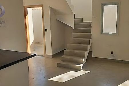 Casa à venda com 75m², 2 quartos e 1 vaga