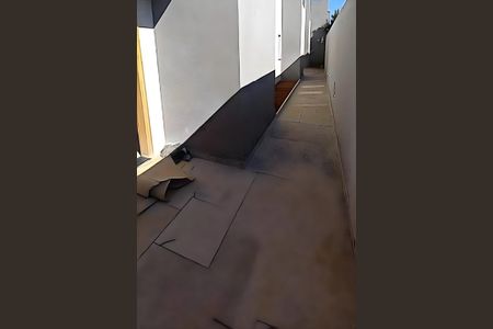 Casa à venda com 75m², 2 quartos e 1 vaga
