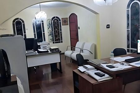 Casa à venda com 337m², 3 quartos e 2 vagas