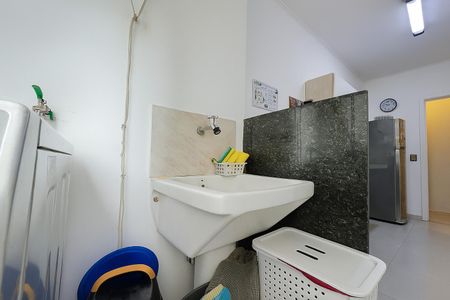 Apartamento à venda com 70m², 2 quartos e 1 vagaÁrea de Serviço