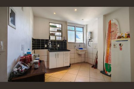 Apartamento à venda com 45m², 1 quarto e sem vaga Apartamento à venda com 45m², 1 quarto e sem vagaCozinha e Área de Serviço