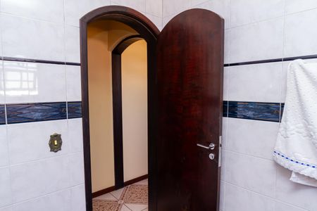 Casa à venda com 267m², 3 quartos e 6 vagas Casa à venda com 267m², 3 quartos e 6 vagasBanheiro Social