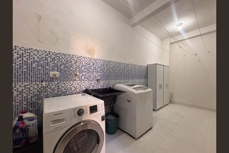 Casa à venda com 350m², 5 quartos e 2 vagas