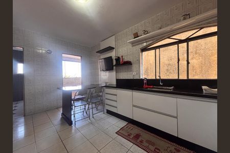 Casa à venda com 350m², 5 quartos e 2 vagas