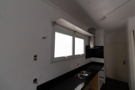 Apartamento à venda com 200m², 3 quartos e 2 vagas Apartamento à venda com 200m², 3 quartos e 2 vagasCozinha