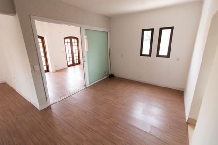Apartamento à venda com 200m², 3 quartos e 2 vagas Apartamento à venda com 200m², 3 quartos e 2 vagasSala de Jantar