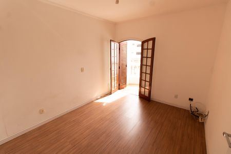 Apartamento à venda com 200m², 3 quartos e 2 vagas Apartamento à venda com 200m², 3 quartos e 2 vagasQuarto 1