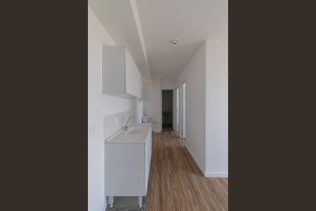 Apartamento à venda com 36m², 2 quartos e 1 vaga Apartamento à venda com 36m², 2 quartos e 1 vagaCozinha e Área de Serviço
