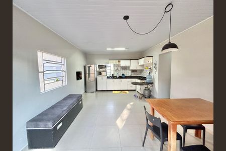 Casa à venda com 83m², 3 quartos e 1 vaga Casa à venda com 83m², 3 quartos e 1 vagaCozinha