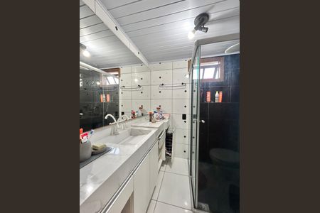 Casa à venda com 83m², 3 quartos e 1 vaga Casa à venda com 83m², 3 quartos e 1 vagaBanheiro