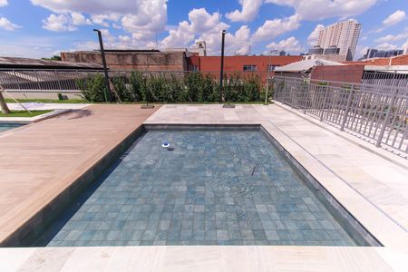 Apartamento à venda com 31m², 1 quarto e sem vaga Apartamento à venda com 31m², 1 quarto e sem vagaÁrea comum - Piscina