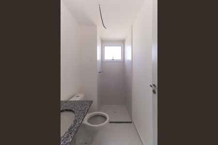 Apartamento à venda com 52m², 2 quartos e 1 vaga Apartamento à venda com 52m², 2 quartos e 1 vagaBanheiro da Suíte 2