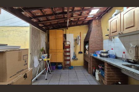 Casa à venda com 221m², 3 quartos e 2 vagas Casa à venda com 221m², 3 quartos e 2 vagasEspaço Gourmet