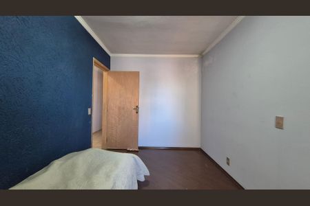 Casa à venda com 221m², 3 quartos e 2 vagas Casa à venda com 221m², 3 quartos e 2 vagasQuarto