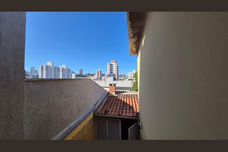 Casa à venda com 221m², 3 quartos e 2 vagas Casa à venda com 221m², 3 quartos e 2 vagasVista/Quarto 2