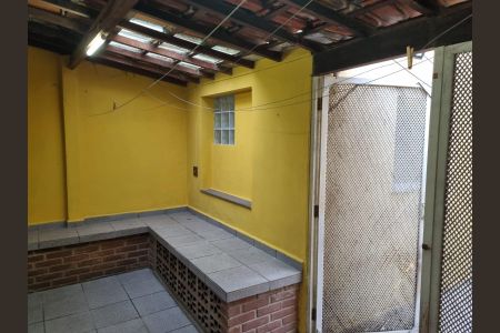 Casa à venda com 221m², 3 quartos e 2 vagas