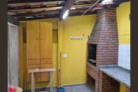 Casa à venda com 221m², 3 quartos e 2 vagas