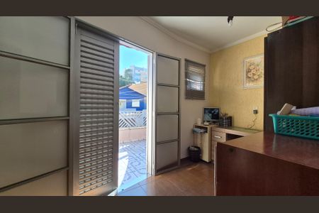 Casa à venda com 221m², 3 quartos e 2 vagas Casa à venda com 221m², 3 quartos e 2 vagasSuite