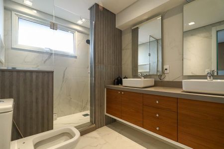 Apartamento à venda com 129m², 3 quartos e 2 vagasBanheiro da Suíte