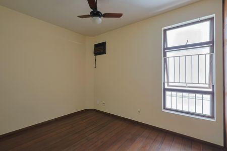 Apartamento à venda com 140m², 3 quartos e 2 vagasSuíte 3