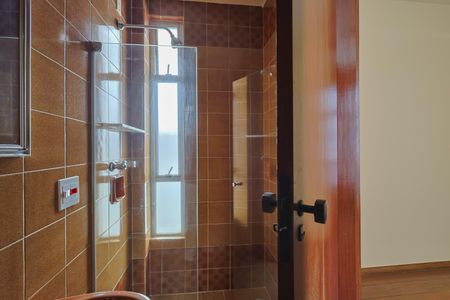 Apartamento à venda com 140m², 3 quartos e 2 vagasBanheiro da Suíte 3