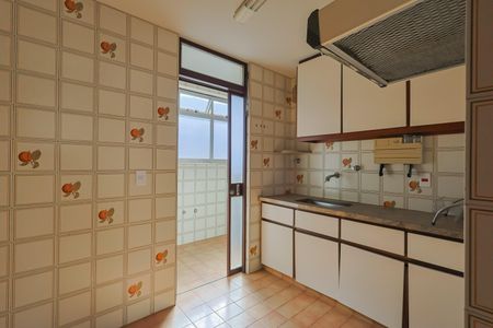 Apartamento à venda com 140m², 3 quartos e 2 vagasCozinha