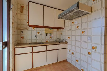 Apartamento à venda com 140m², 3 quartos e 2 vagasCozinha