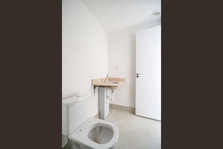 Apartamento à venda com 99m², 3 quartos e 2 vagas Apartamento à venda com 99m², 3 quartos e 2 vagasBanheiro social