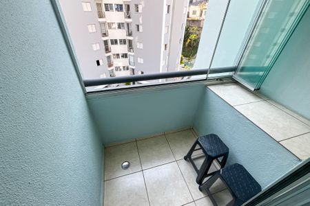 Apartamento à venda com 48m², 2 quartos e 1 vaga Apartamento à venda com 48m², 2 quartos e 1 vagaSacada