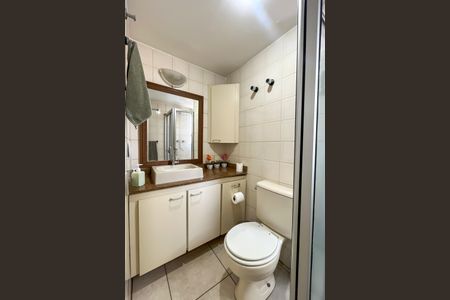 Apartamento à venda com 48m², 2 quartos e 1 vaga Apartamento à venda com 48m², 2 quartos e 1 vagaBanheiro