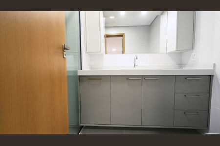 Apartamento à venda com 112m², 2 quartos e 2 vagas Apartamento à venda com 112m², 2 quartos e 2 vagasBanheiro da Suíte 3