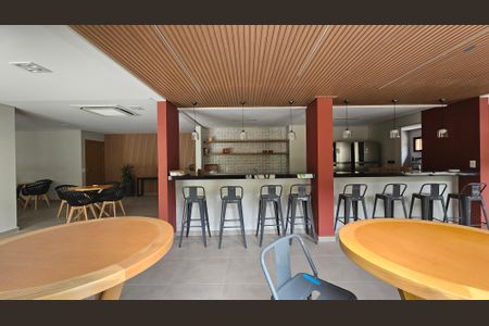 Apartamento à venda com 112m², 2 quartos e 2 vagas Apartamento à venda com 112m², 2 quartos e 2 vagasÁrea comum - Salão de festas