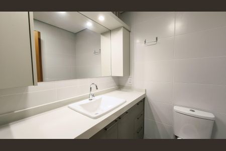 Apartamento à venda com 112m², 2 quartos e 2 vagas Apartamento à venda com 112m², 2 quartos e 2 vagasBanheiro da Suíte 3