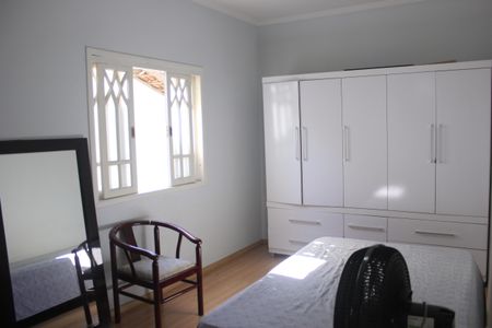 Casa à venda com 306m², 5 quartos e 3 vagasSuite 4