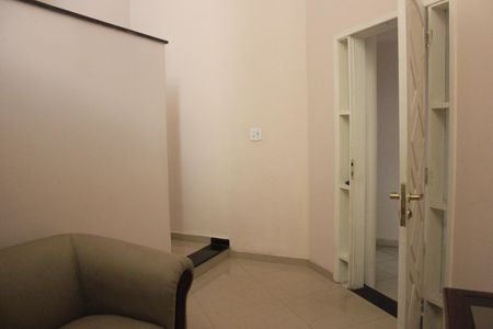 Casa à venda com 306m², 5 quartos e 3 vagasRall de entrada do imóvel