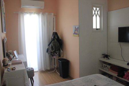 Casa à venda com 306m², 5 quartos e 3 vagasSuíte 3