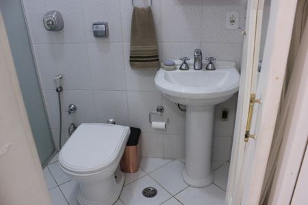 Casa à venda com 306m², 5 quartos e 3 vagasBanheiro da Suíte 3